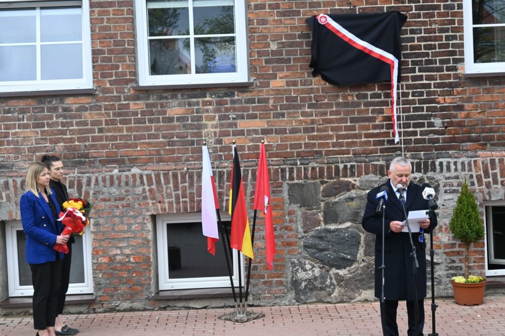 Ansprache von Landrat Romanowski am Krankenhaus